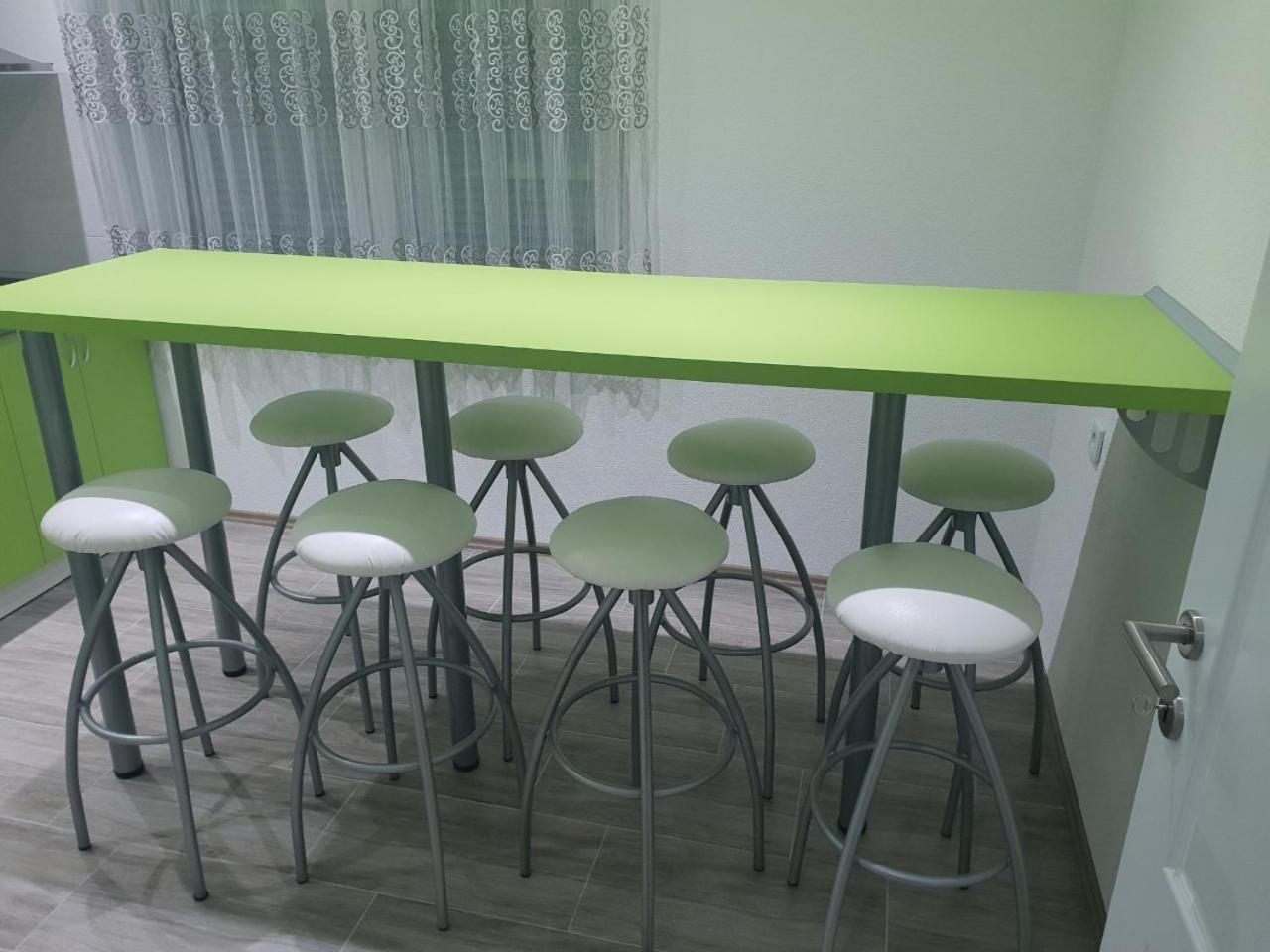Kaca Apartmani 1 Banja Luka Exterior foto